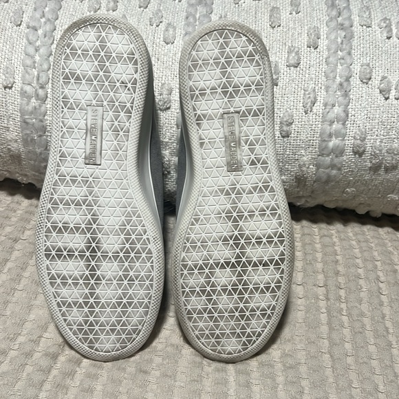 Grey Steve Madden shoes - Picture 4 of 6